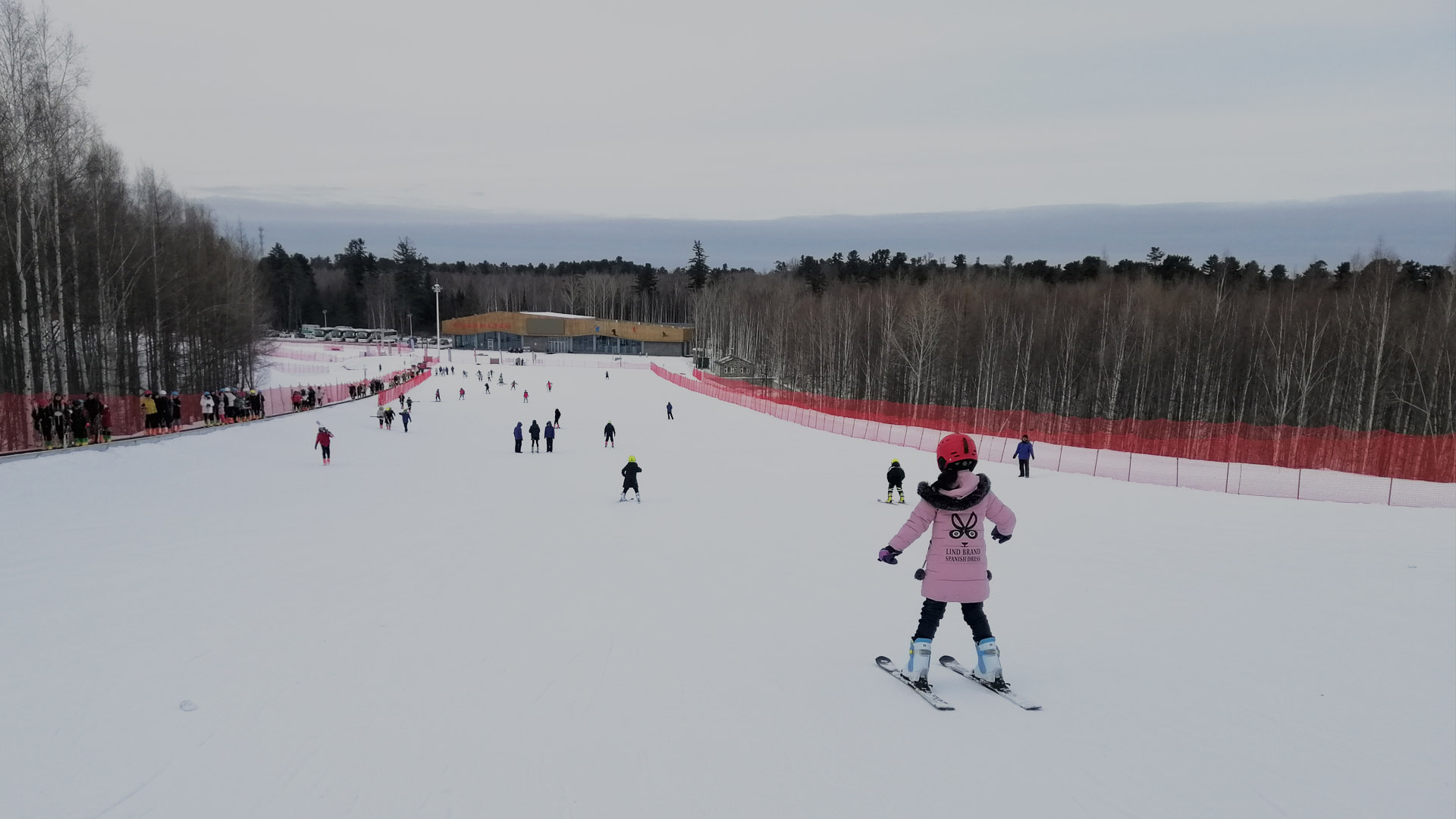 紅松王滑雪場(chǎng)